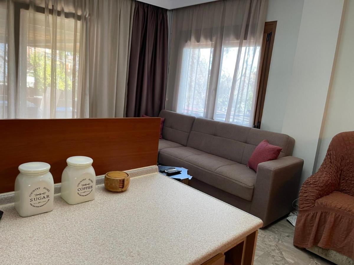 Maisonette 25M From The Sea PalaiónTsiflíkion エクステリア 写真