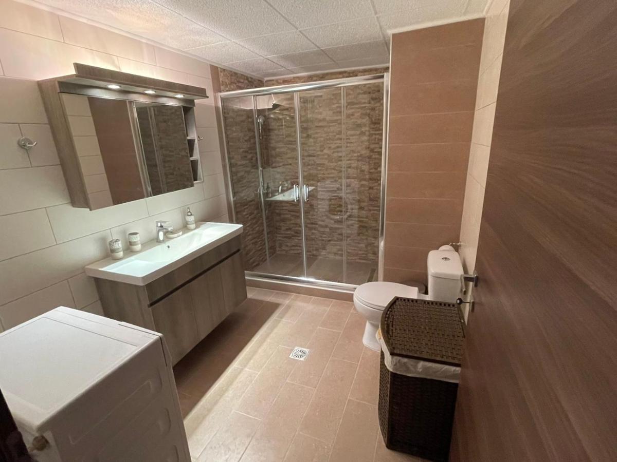 Maisonette 25M From The Sea PalaiónTsiflíkion エクステリア 写真